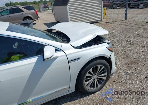 2017 Buick Lacrosse Premium from USA, damaged, VIN 1G4ZR5SS8HU137504